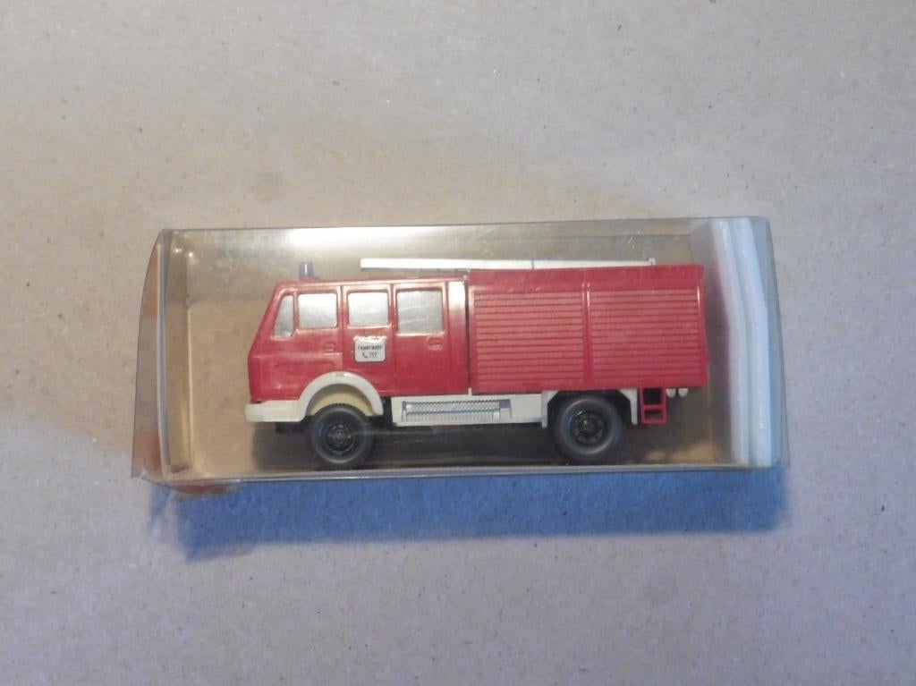 1:87 Wiking 20616 Mercedes Benz LF16 Feuerwehr 112, Ophalen of Verzenden, Zo goed als nieuw, Bus of Vrachtwagen, Wiking