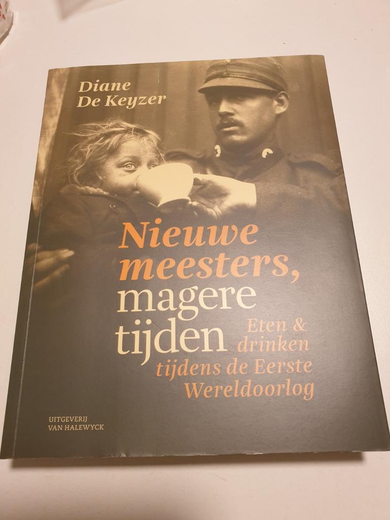 Diane De Keyzer - Nieuwe meesters, magere tijden, Enlèvement ou Envoi, Diane De Keyzer