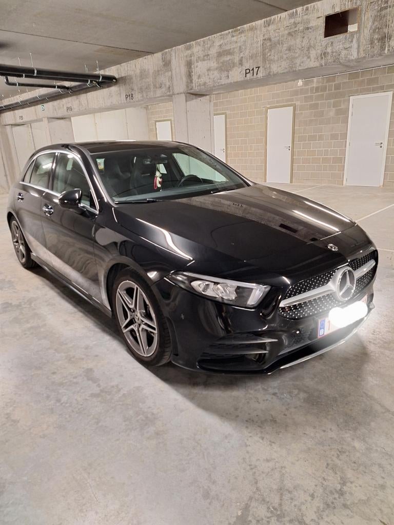 TE KOOP A- klasse 220 zwart Amg line 2019. 78.950.  km., Auto's, Automaat, Zwart, Leder en Stof, Zwart