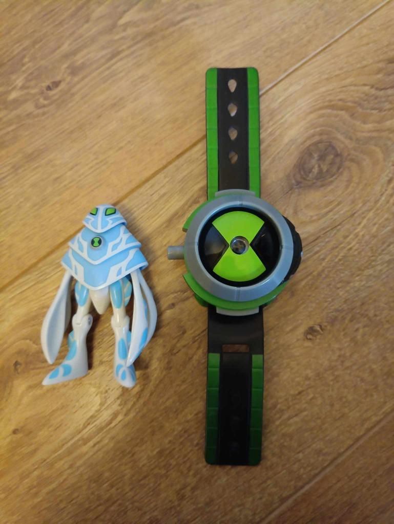 Ben 10 Omnitrix + Alien, Ophalen, Nieuw