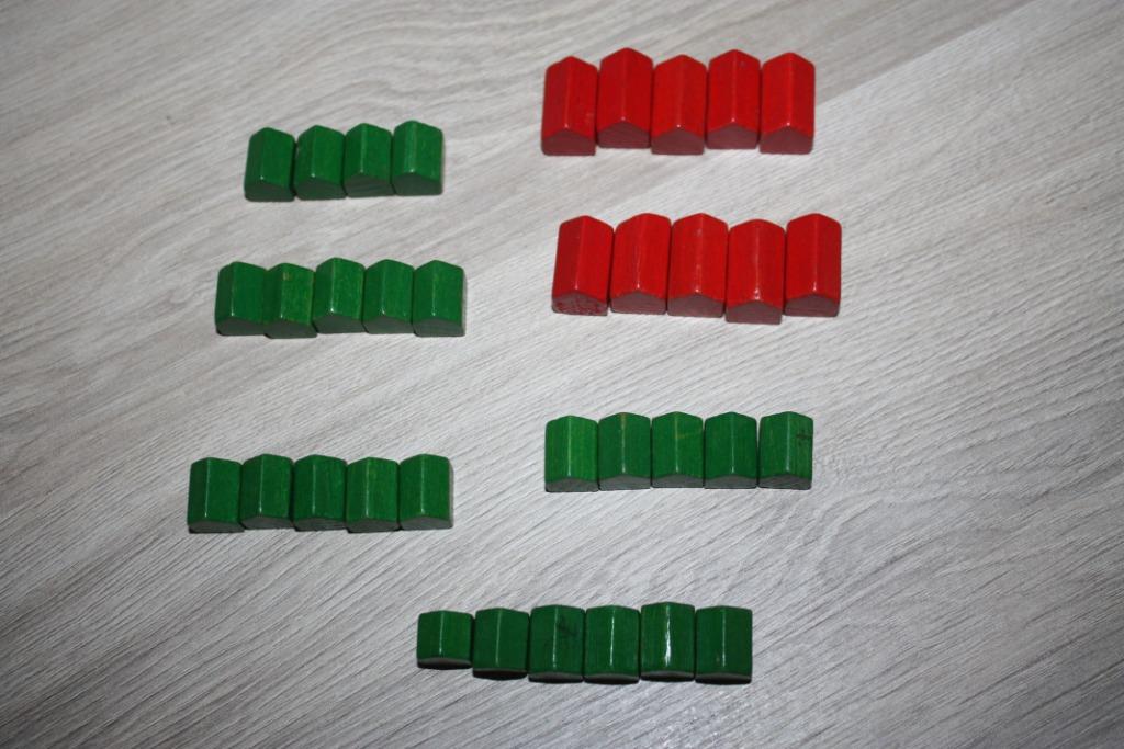 Speelgoed monopoly originele houten 25 huizen en 10 hotels, Ophalen of Verzenden, Zo goed als nieuw, Andere