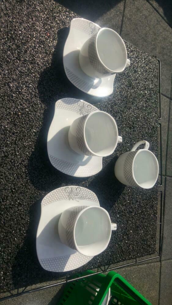 Vintage lot de 4 tasses et 3 sous tasses schafer germany, Enlèvement ou Envoi, Comme neuf