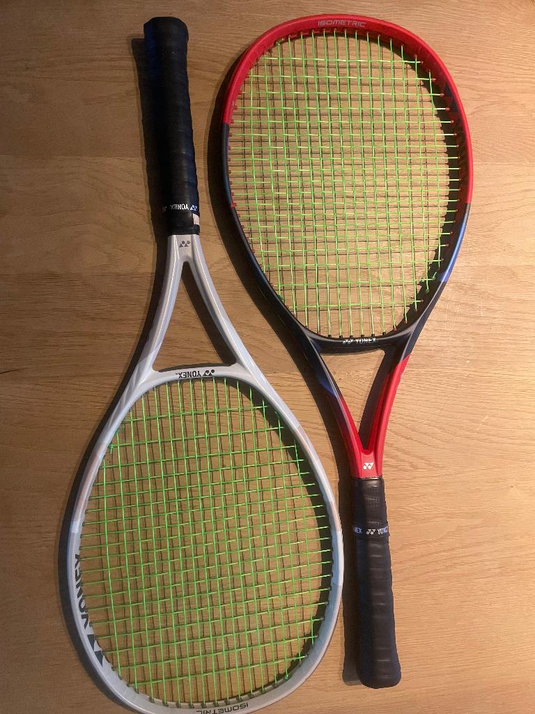 Tennis racketten Yonex Vcore 100  gripmaat 2 beige en rood, Enlèvement, Comme neuf