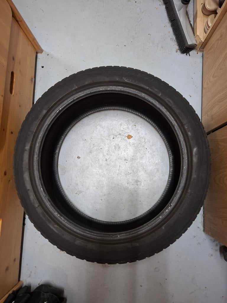 Un pneu neuf, Neuf, 4 Saisons, Enlèvement ou Envoi, 225 mm