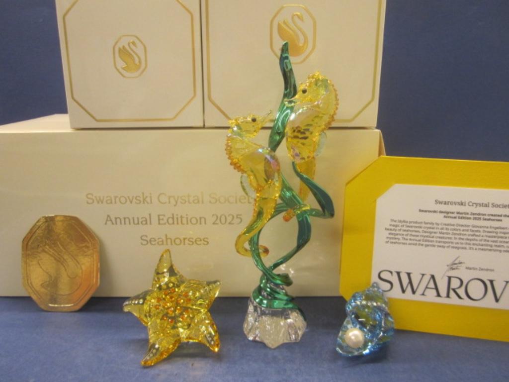 Swarovski Idyllia SCS jaarstuk 2025 Zeepaardjes kompleet, Verzamelen, Swarovski, Ophalen of Verzenden, Nieuw, Figuurtje
