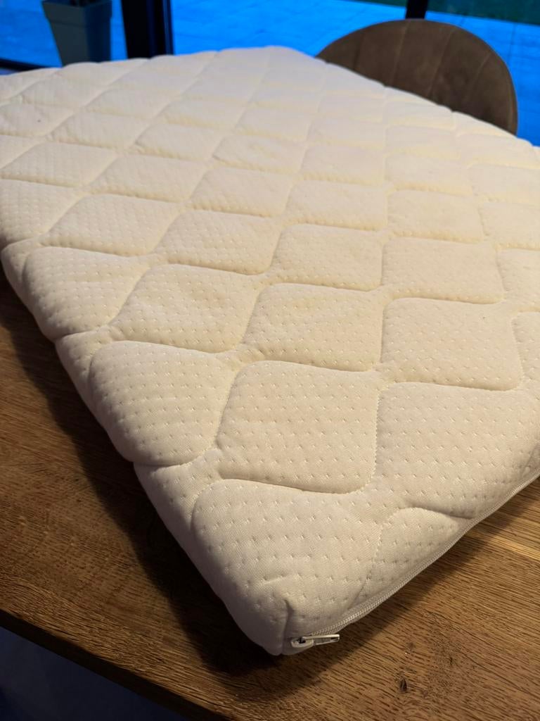 Matelas avec housse rose pour parc pour enfants, Enlèvement, Comme neuf