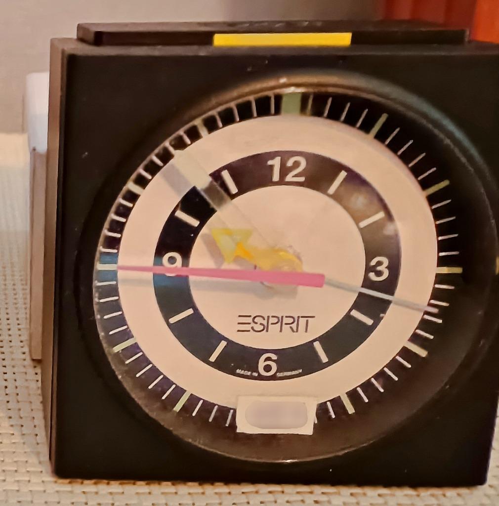 Réveil ESPRIT quartz carré noir + bouton jaune, neuf vintage, Ophalen of Verzenden, Nieuw