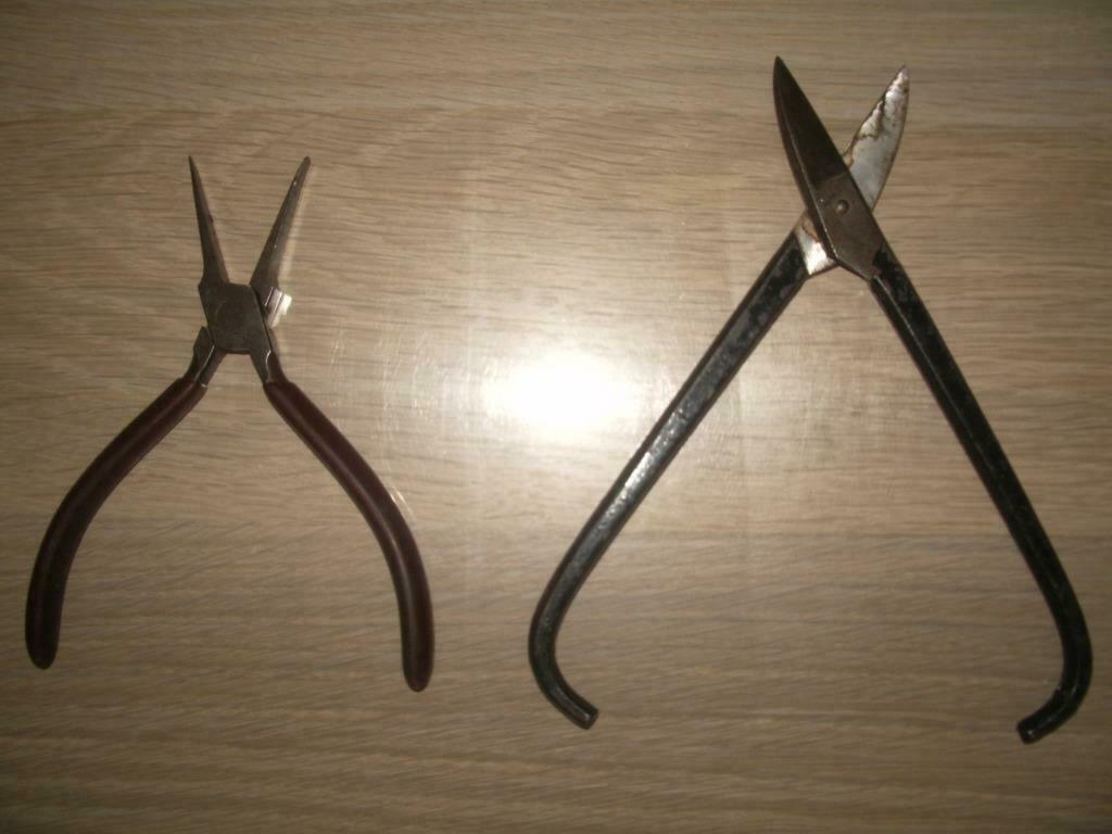 Pince coupant à long bec + pince à bec plat., Bricolage & Construction, Enlèvement ou Envoi, Comme neuf, Autres types