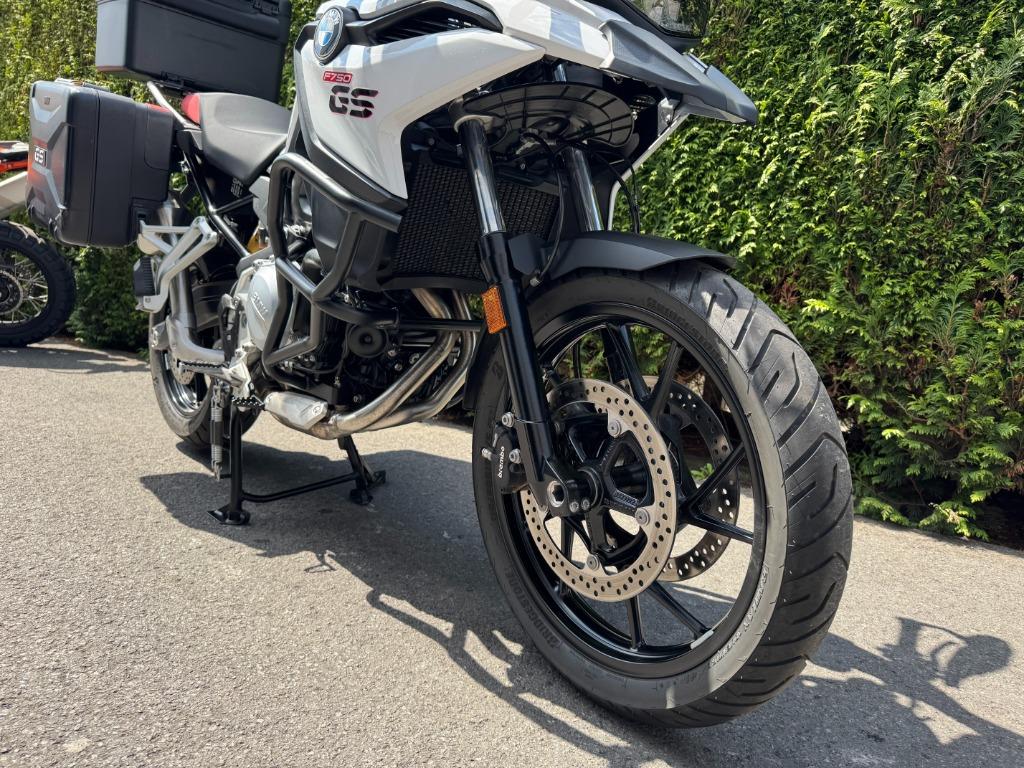 BMW - F750 GS, Motos, Entreprise, Plus de 35 kW, 2 cylindres, 750 cm³