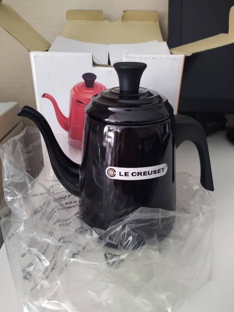 Le Creuset barista ketel 700ml zwart, Huis en Inrichting, Keuken | Servies, Ophalen, Nieuw