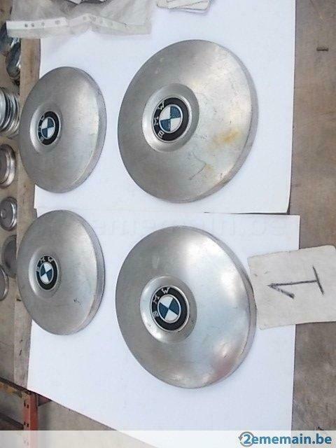 Enjoliveurs de jantes pour BMW 1502 et 2002, Autos : Pièces & Accessoires, Pneus & Jantes, Enlèvement ou Envoi, Utilisé, Jante(s)
