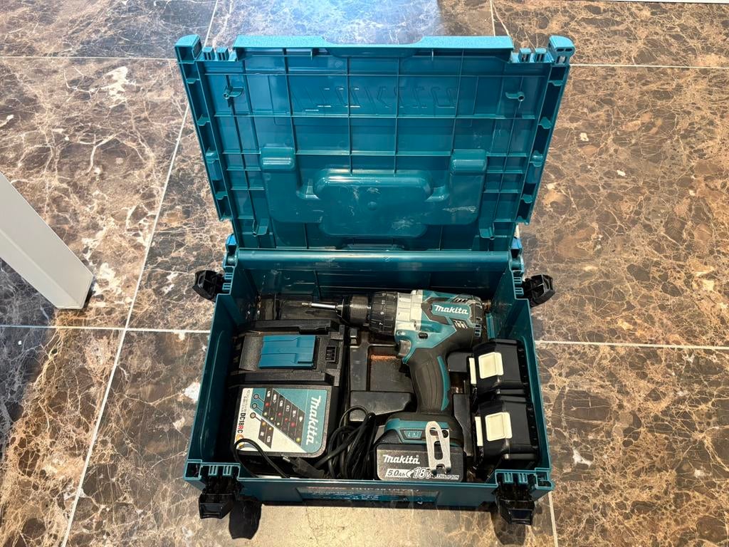 Makita DHP481 RT3J 18V Boormachine – met 3 Batterijen, Ophalen, Zo goed als nieuw, Boor- en Schroefmachine, Variabele snelheid