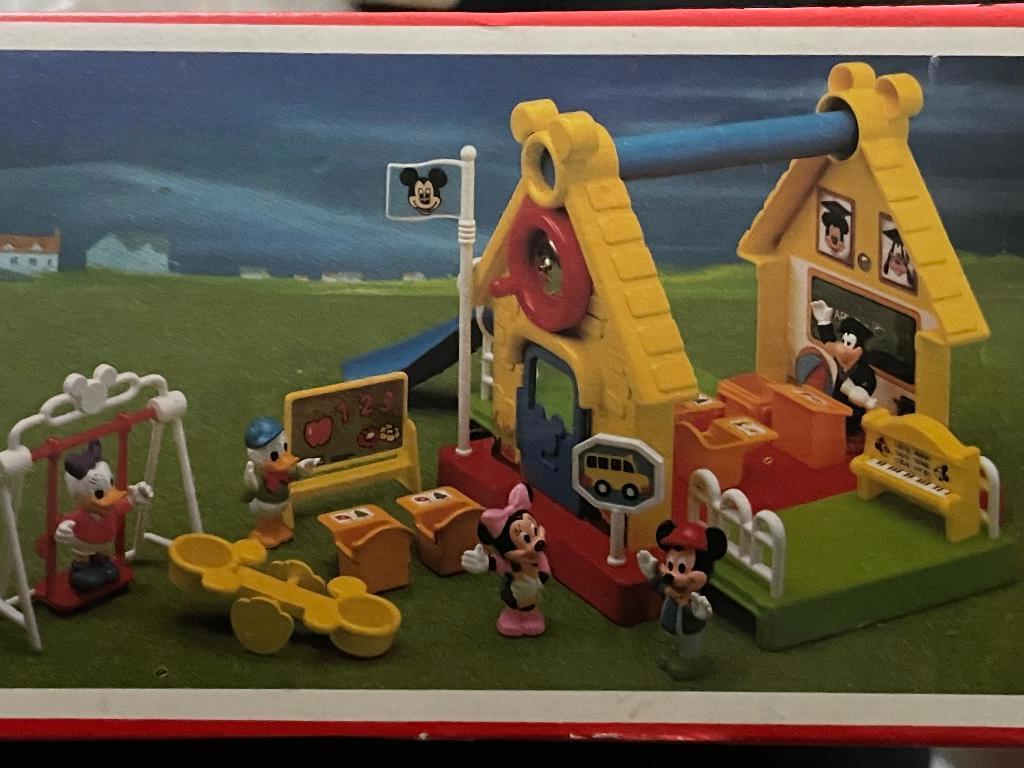 Maison d'école constructive de Mickey avec figurines(valise), Enlèvement