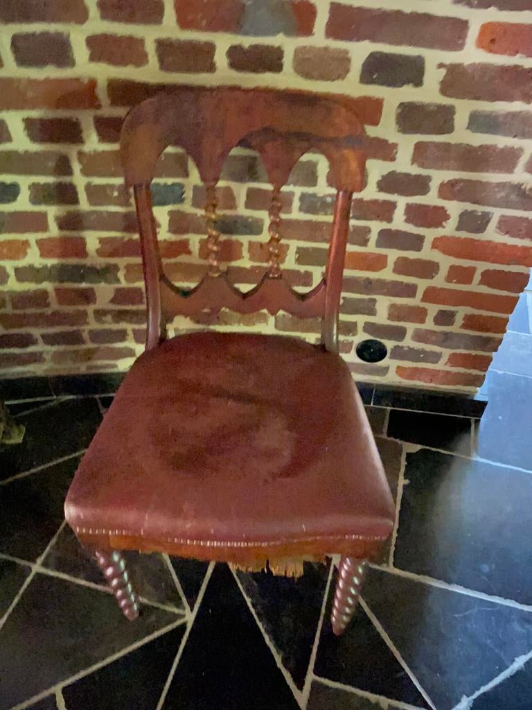 Belle chaise ancienne en cuir marron, Antiquités & Art, Enlèvement