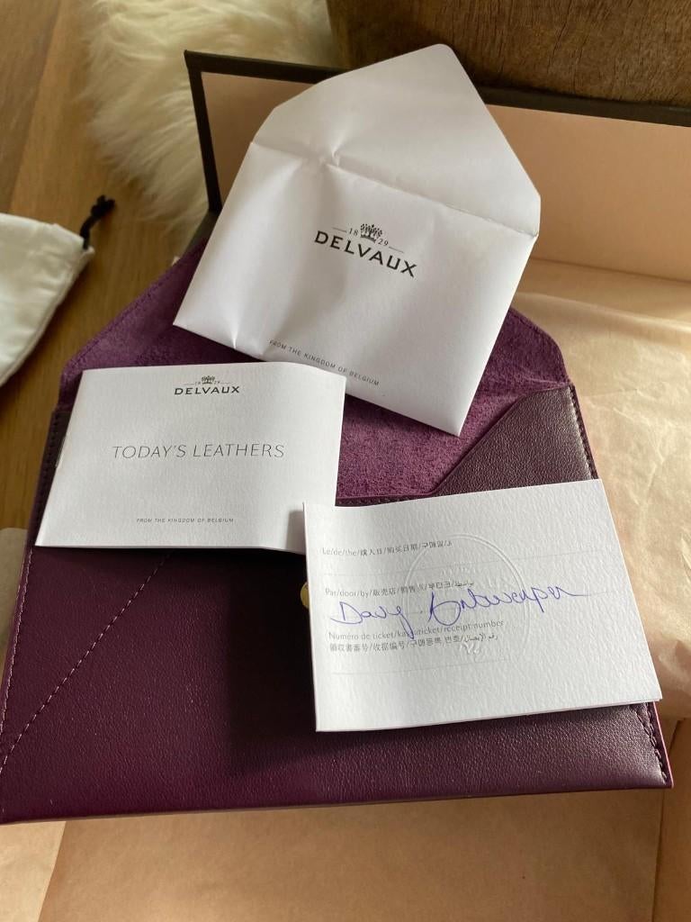 Delvaux - enveloppe, Handtassen en Accessoires, Tassen | Damestassen, Ophalen of Verzenden, Nieuw, Paars, Avondtasje