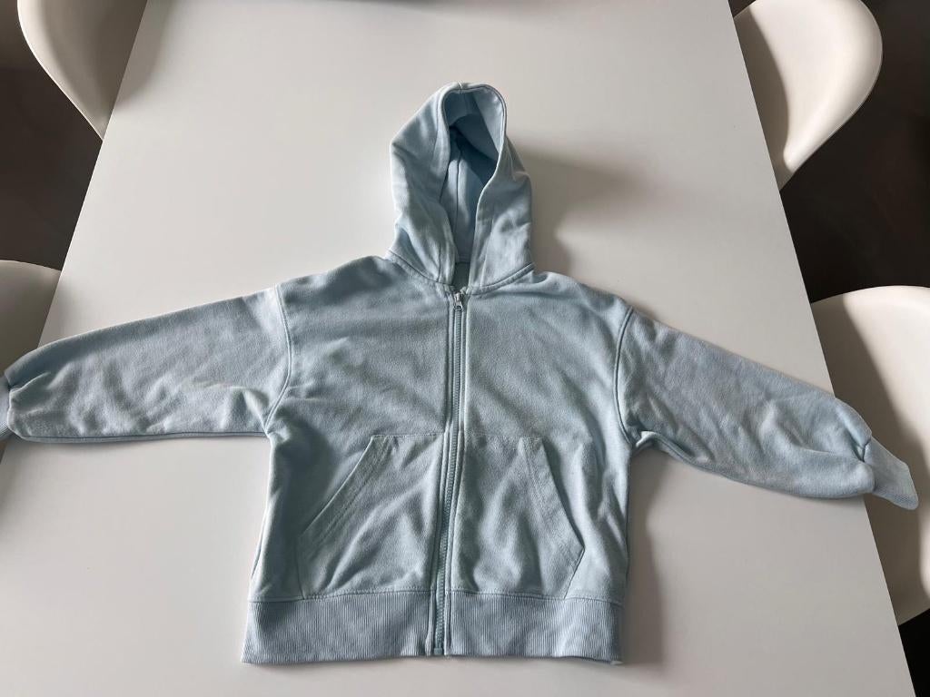 Blauwe hoodie/vest met rits maat 128 van Zara, Kinderen en Baby's, Kinderkleding | Maat 128, Meisje, Trui of Vest, Ophalen of Verzenden