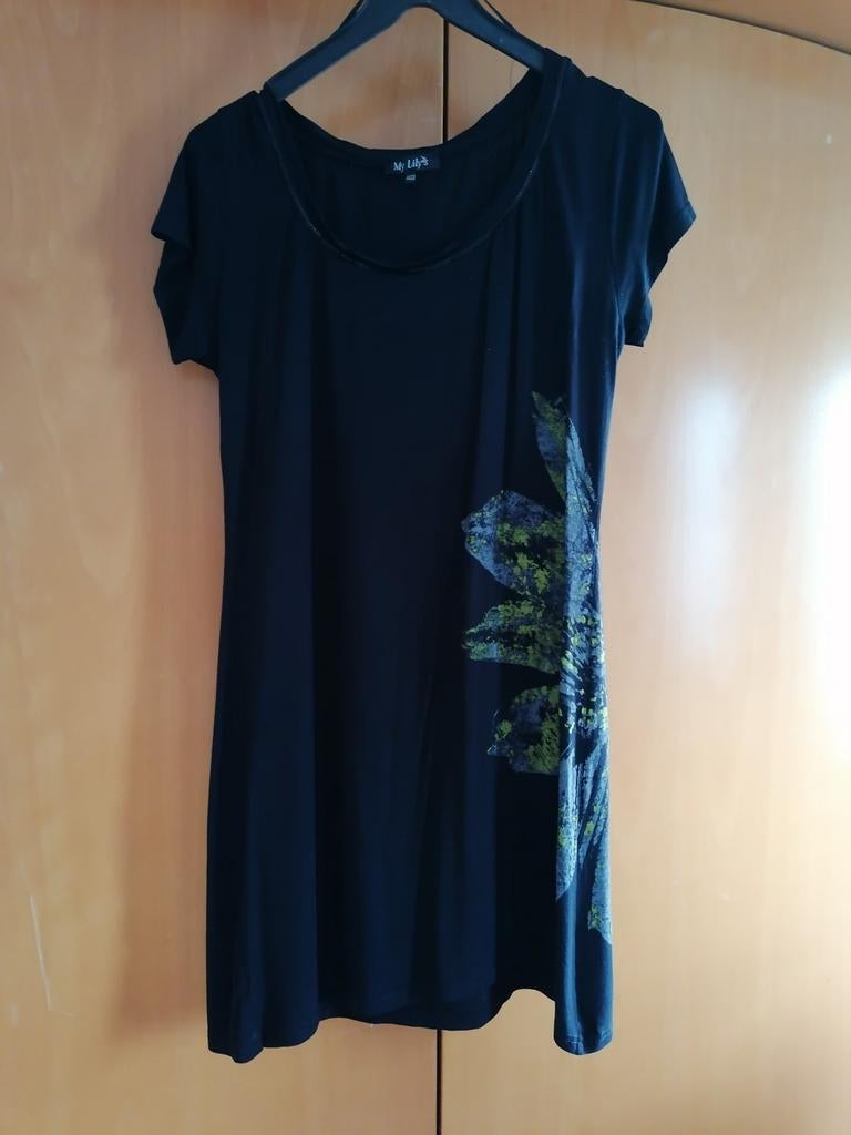 Kleedje, Kleding | Dames, Maat 38/40 (M), Zwart, Ophalen of Verzenden, Gedragen