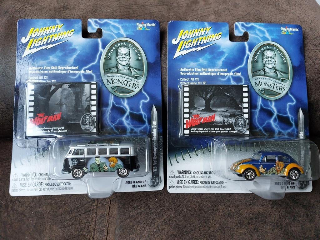 johnny lightning vw kever samba bus wolfman universal studio, Enlèvement ou Envoi, Neuf
