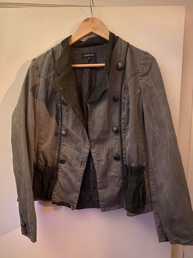 🔥 Caroline Biss - bruin jasje (1 knoop ontbreekt) - maat 36, Kleding | Dames, Jasjes, Kostuums en Pakken, Bruin, Ophalen of Verzenden