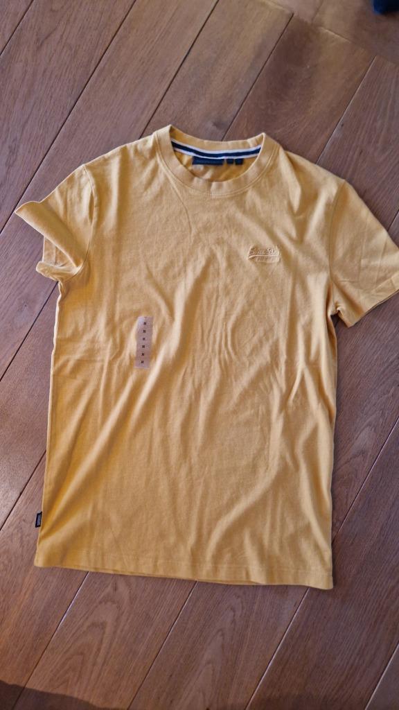 Un tee-shirt superdry jamais porté, Neuf, Jaune, Enlèvement, Taille 46 (S) ou plus petite