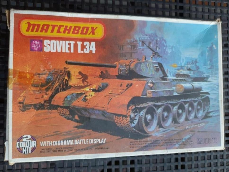 Kit vintage MATCHBOX CHAR T-34 SOVIET *NEUF*+DIORAMA*1/72, Neuf, Autres marques, 1:50 ou moins, Tank