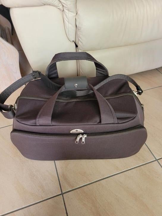 Nieuwe Samsonite kaki grijze reistas, Motoren, Ophalen, Zo goed als nieuw