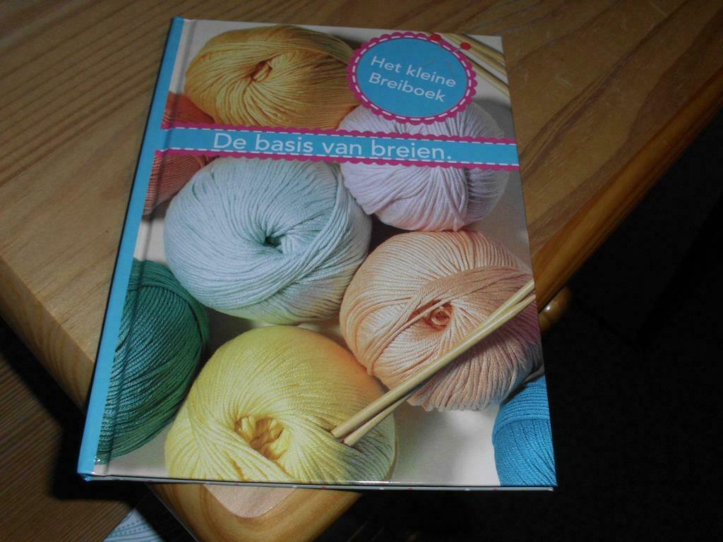 Het kleine Breiboek/De basis van breien, Ophalen, Nieuw, Breien, Patroon of Boek