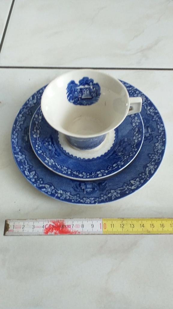 Set engels servies, Enlèvement ou Envoi, Utilisé, Tasse(s) et/ou soucoupe(s)