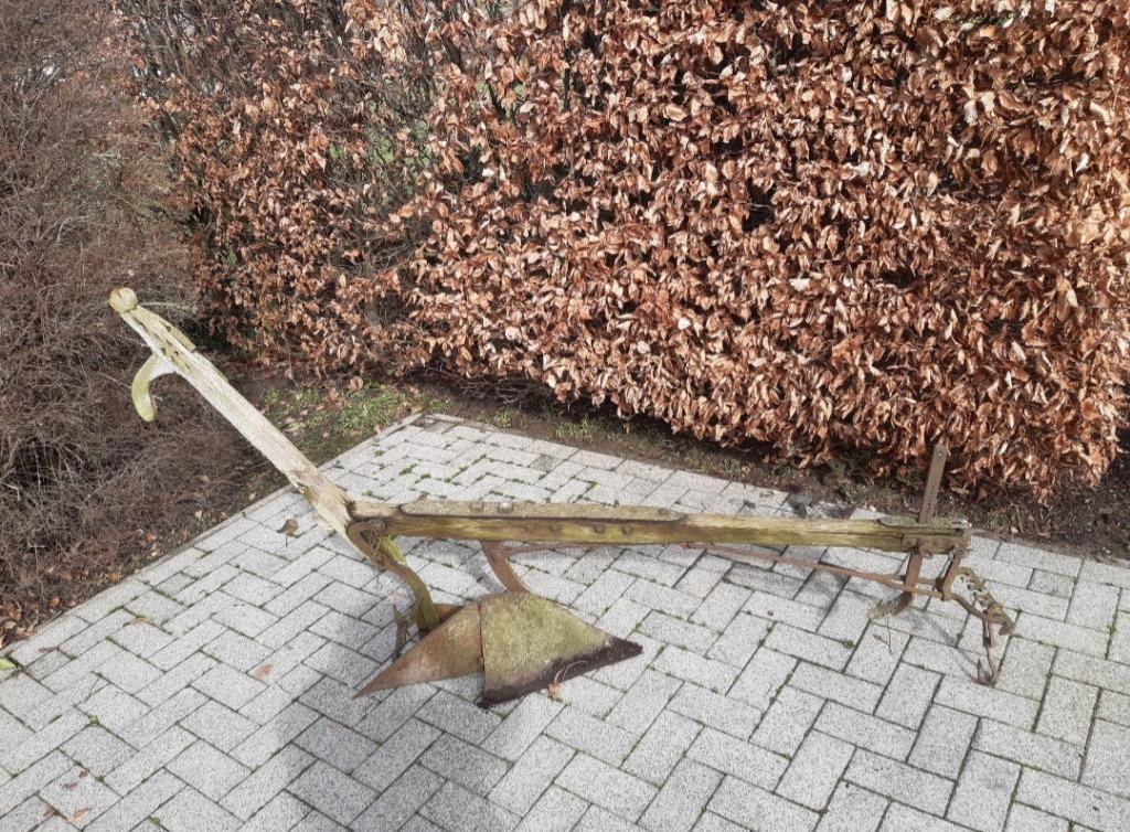 Ploeg., Enlèvement