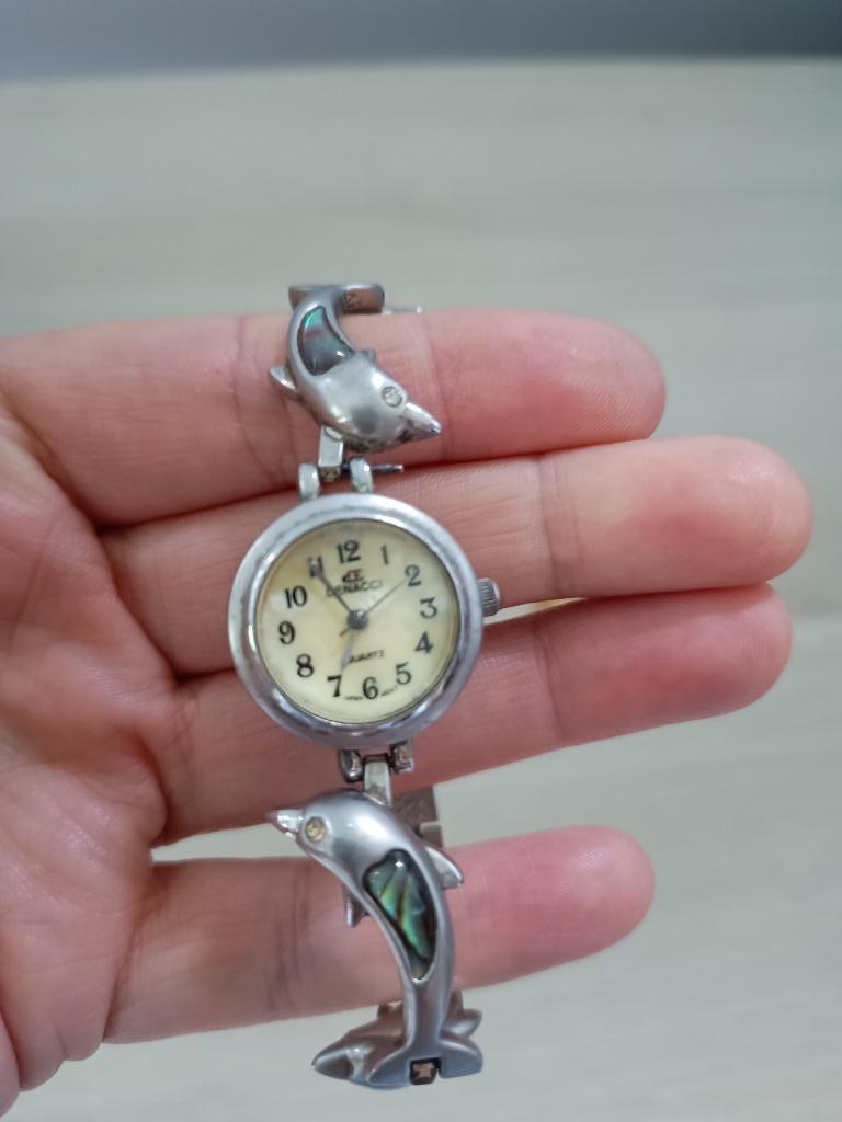 Kinderhorloge met dolfijntjes, Bijoux, Sacs & Beauté, Enlèvement, Utilisé, Gris, Fille