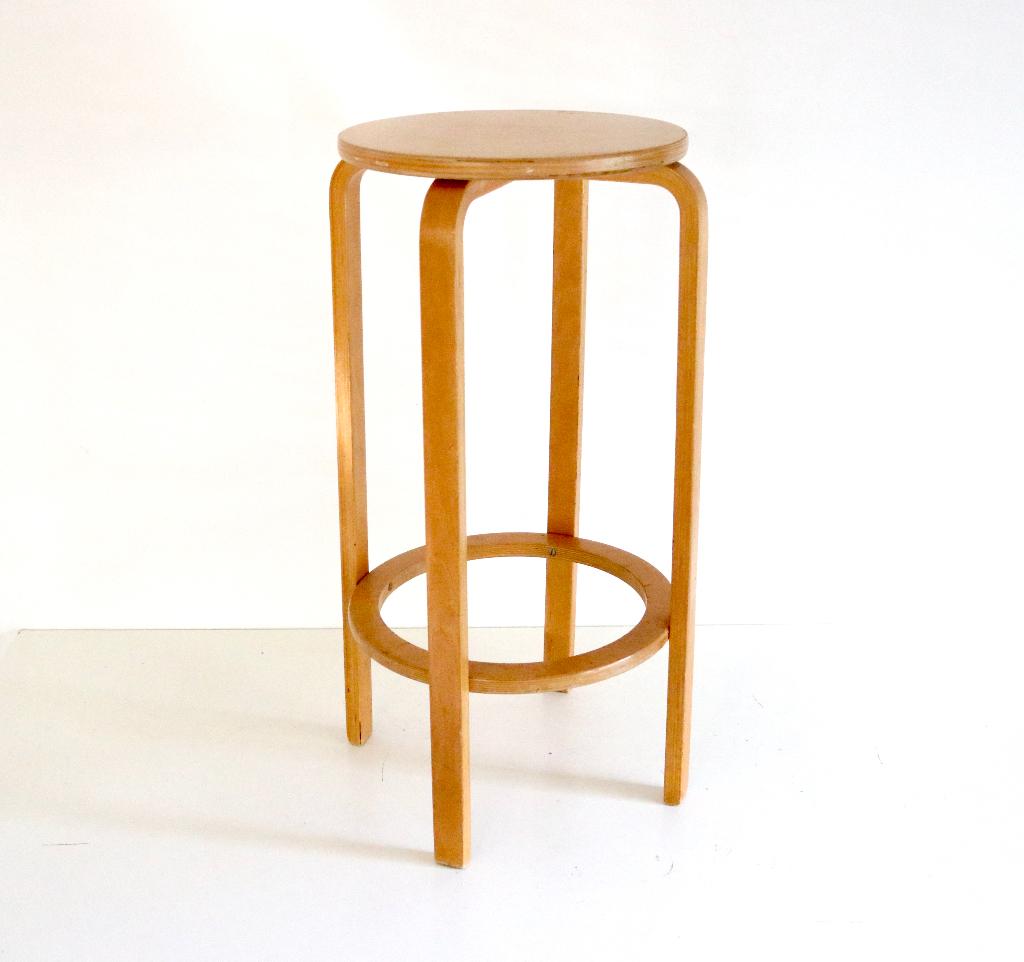 Vintage plywood Kruk van of naar de stijl Alvar Aalto Arko, Enlèvement