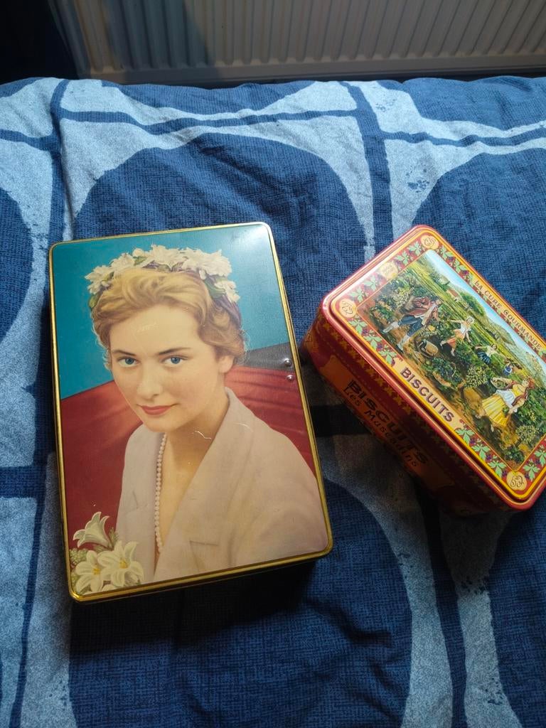 2 antique metal jewelry boxes, Enlèvement ou Envoi, Comme neuf