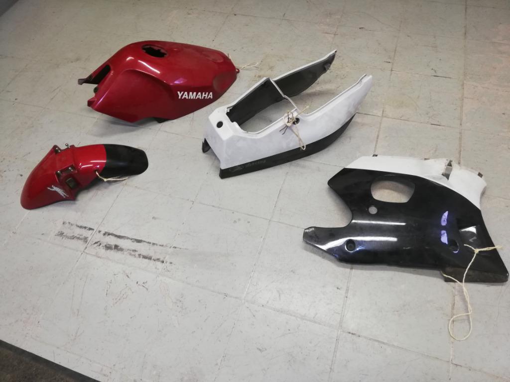 yamaha fzr 400 model '86-'89 kuipdelen, Motoren, Ophalen of Verzenden, Gebruikt