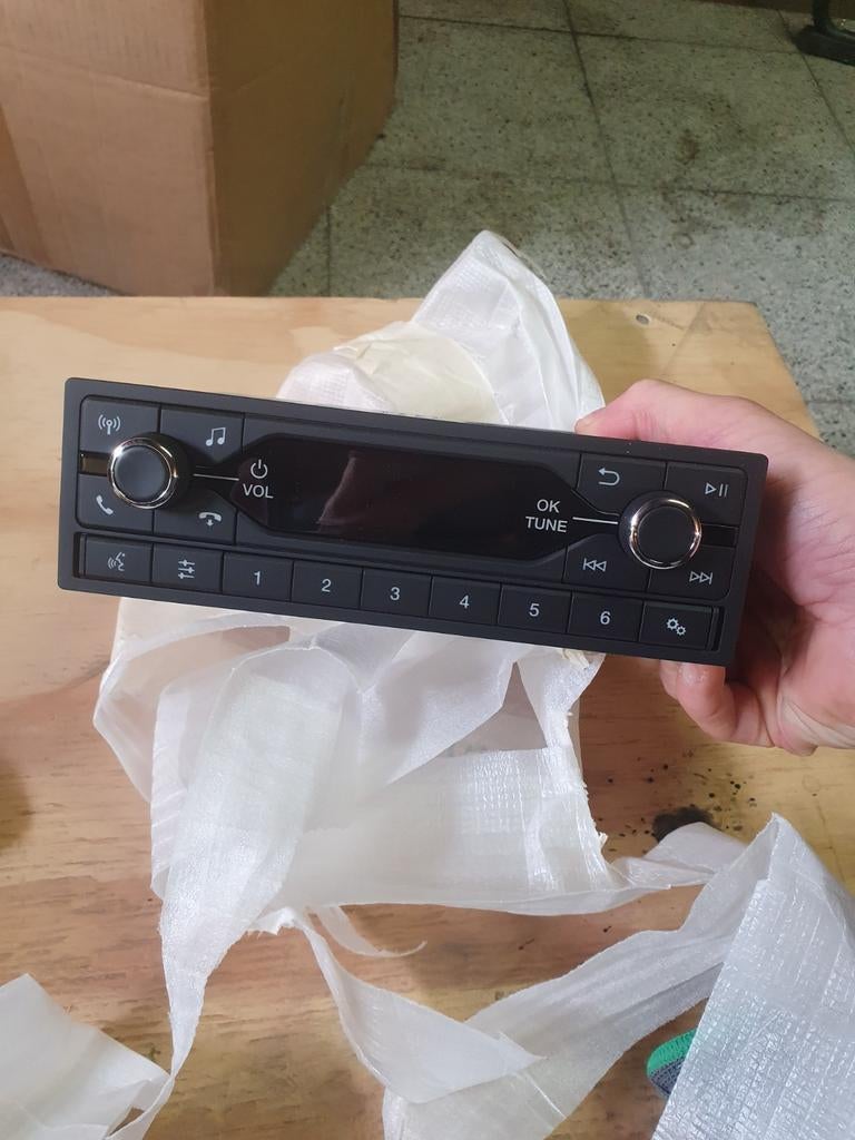 50 x Ford custom autoradio, Ophalen of Verzenden