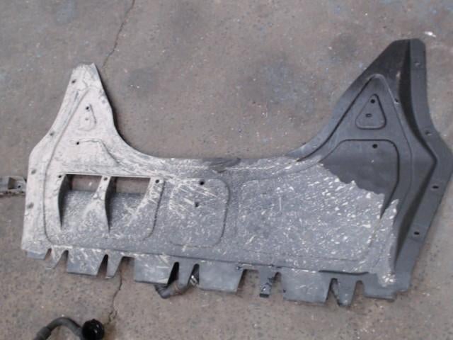 Cache sous moteur de VW Golf 6 2008 - 2013 LP/15300, Autos : Pièces & Accessoires, Enlèvement, Utilisé, Volkswagen