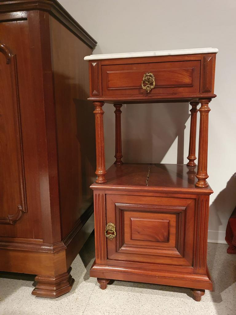 Mooie vintage nachtkastje met marmeren blad, Maison & Meubles, Chambre à coucher | Tables de chevet, Comme neuf, Enlèvement