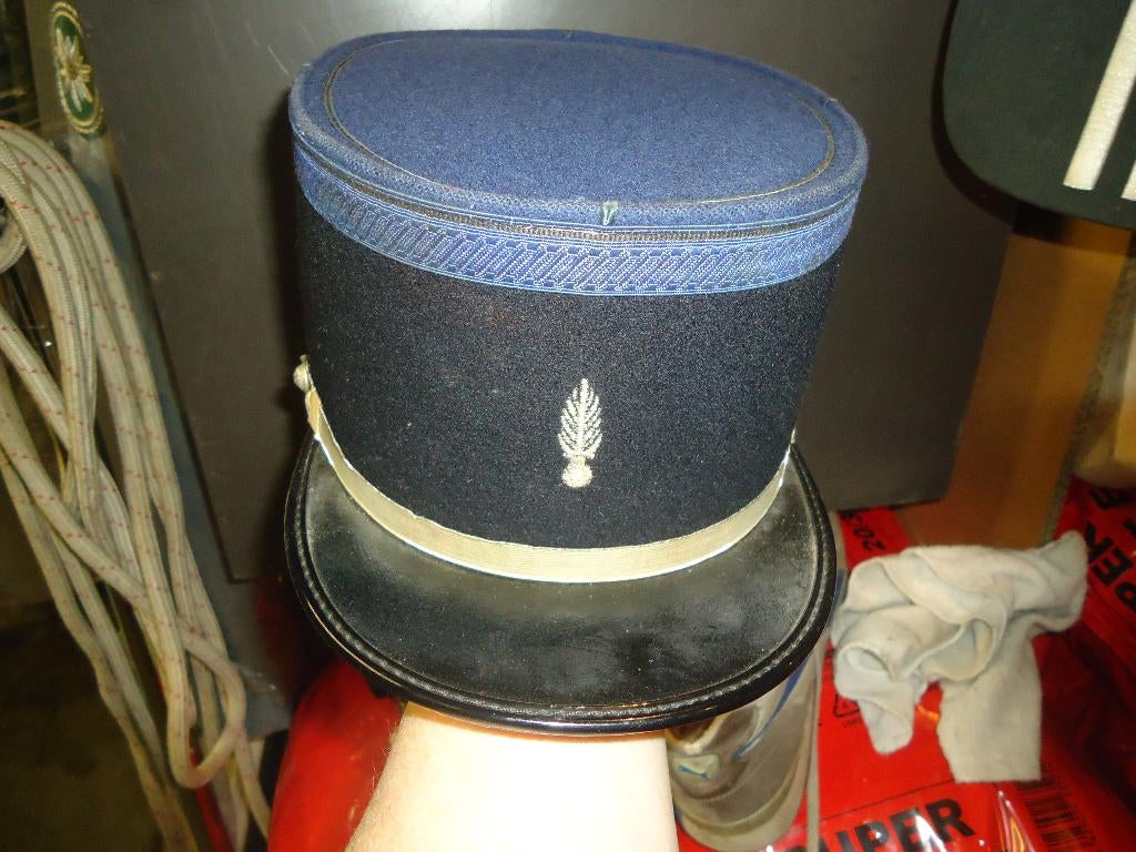kepi auxiliaire gd, Collections, Objets militaires | Général, Enlèvement ou Envoi, Gendarmerie, Casque ou Béret