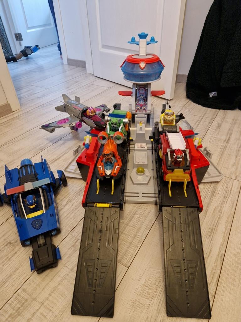 Vliegdekschip paw patrol, Ophalen
