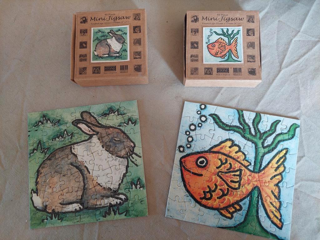 Lot de 2 mini puzzles (15cm15cm) 49 pièces Made in England, Enlèvement ou Envoi, Utilisé