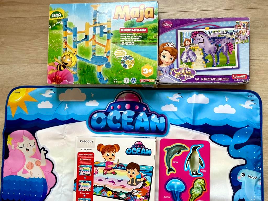 Kleuterspelen: Maya knikkerbaan,watertekenmat,insteekmozaïek, Kinderen en Baby's, Ophalen of Verzenden, Gebruikt, Overige merken