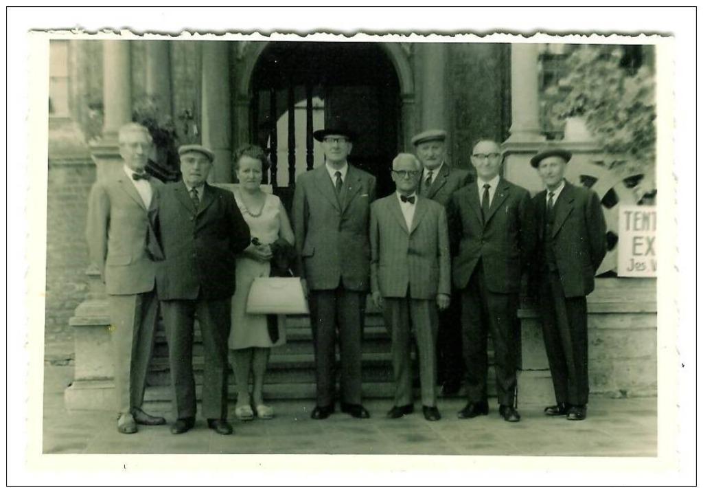 Foto Veurne Furnes (8x12cm) Stadhuis, Enlèvement ou Envoi, Photo, Comme neuf, 1940 à 1960