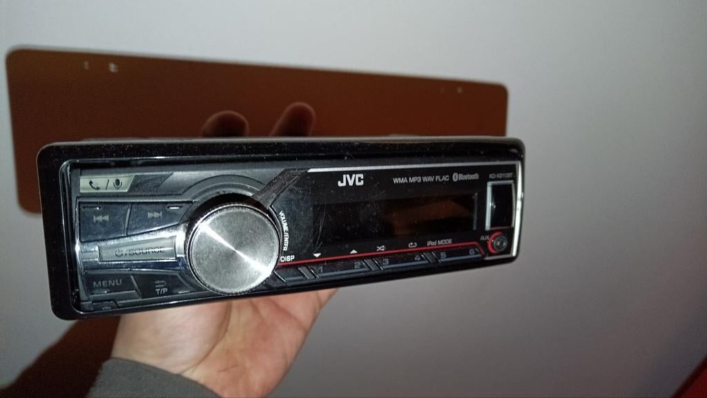 Autoradio, Enlèvement