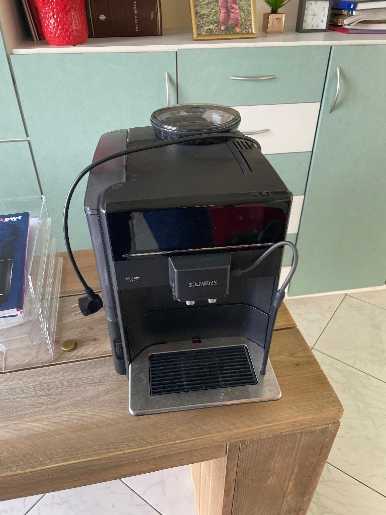 Siemens eq.6 plus s 100, Elektronische apparatuur, Koffiezetapparaten, Afneembaar waterreservoir, Gebruikt, 10 kopjes of meer