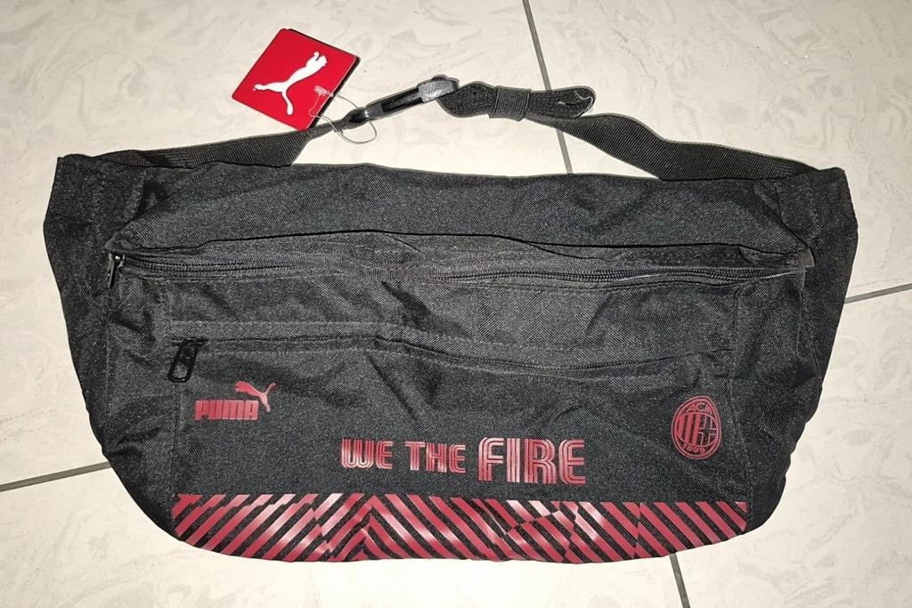 Grande banane Milan Ac, Enlèvement ou Envoi, Comme neuf