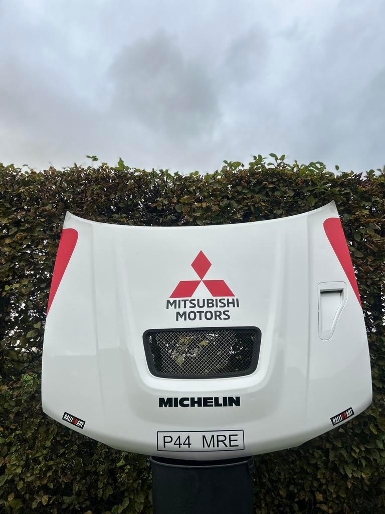 Mitsubishi Evo 4 motorkap voor mancave of garage., Enlèvement, Comme neuf, Voitures