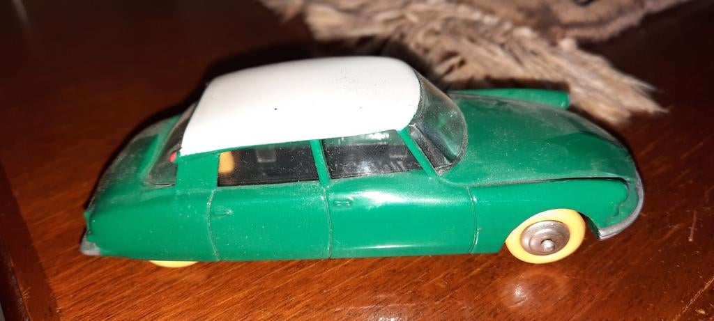 Dinky jouet citron ds 19, Enlèvement ou Envoi, Comme neuf