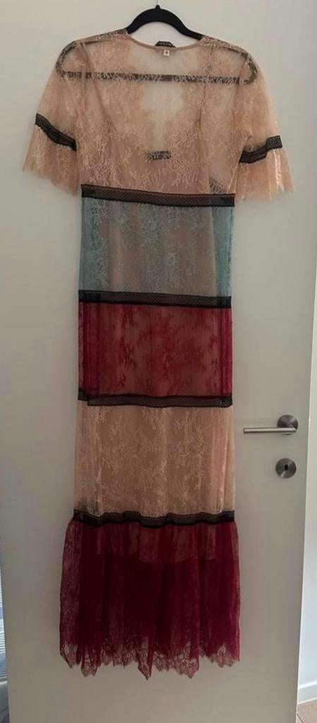 Twin set kleedje kant  small, Kleding | Dames, Ophalen of Verzenden, Zo goed als nieuw