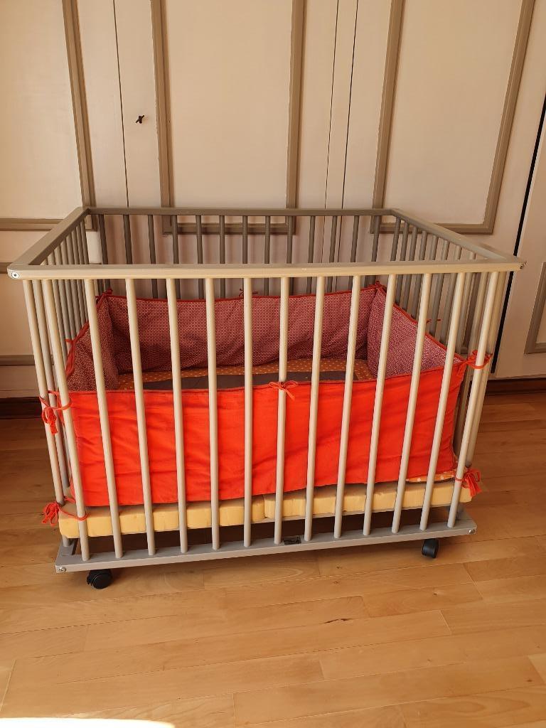 Babybox Babypark Park in beuk met wieltjes 75x95cm CHILDHOME, Enfants & Bébés, Parcs, Utilisé, Rectangulaire, Réglable en hauteur