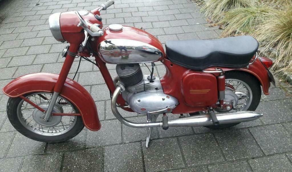 Gevraagd Tsjechische oldtimer motoren Jawa,Cz,Eso,Ogar,ect, Motos, Enlèvement ou Envoi, Utilisé