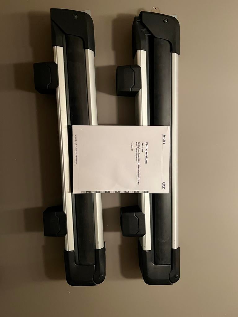 Porte ski (4 paires) ou snowborad (2), Enlèvement ou Envoi, Comme neuf